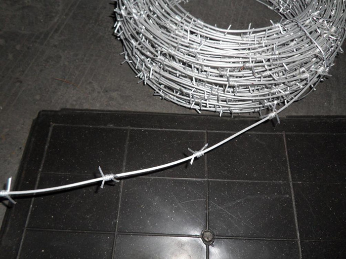 Single Strand Barbed Wire 