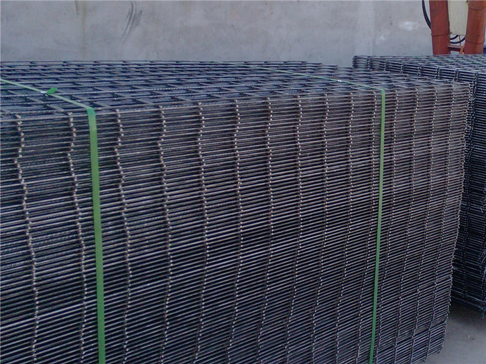 Black Steel Welded Wire Fence