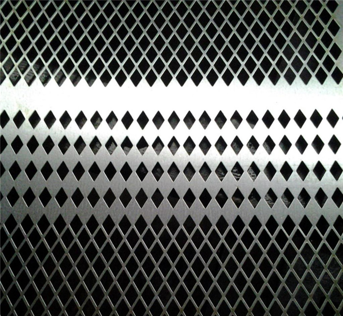 Perforated waya raga