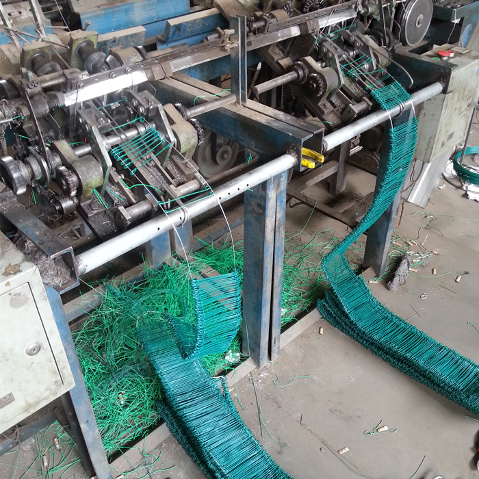 Galvanized double loops wire machine