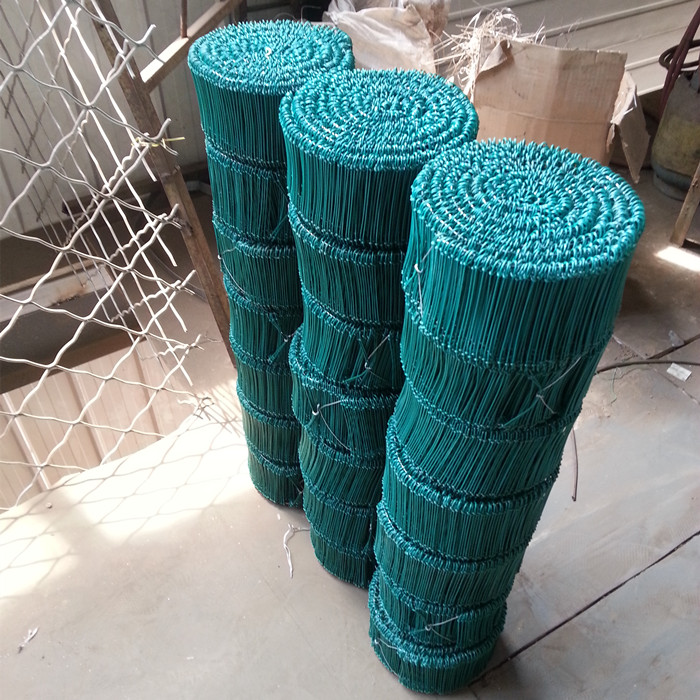Double loops tie wire