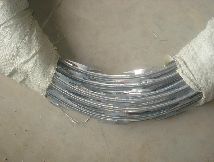 CBT65 Razor Wire