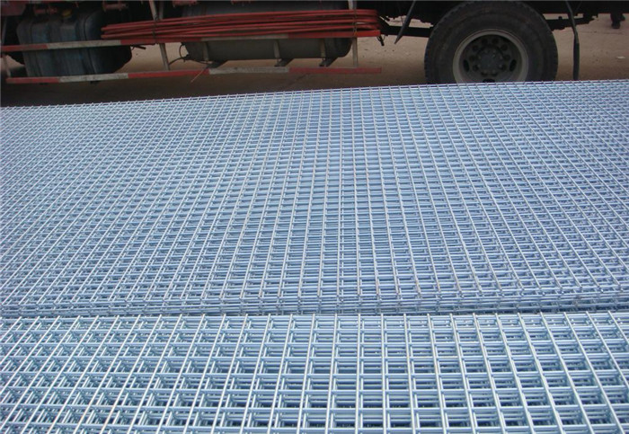 Panel Mesh dikimpal 