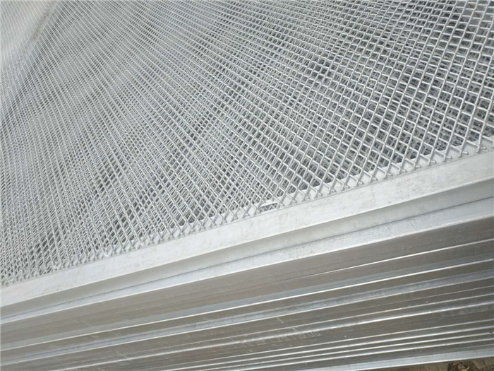 Expanded Metal Mesh Fence